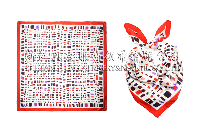 興業銀行泉州分行 真絲小方巾 規格：53x53cm