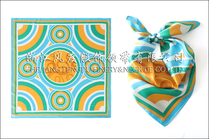 太平人壽保險 真絲小方巾 規格：53x53cm