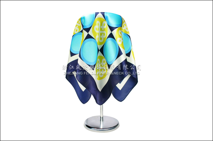 聯通 真絲小方巾 規格：53x53cm