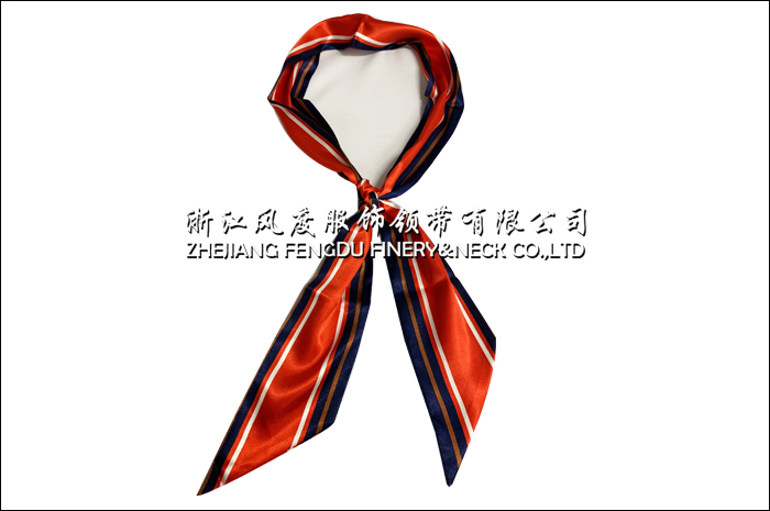 仿絲雙層斜角絲巾 标記